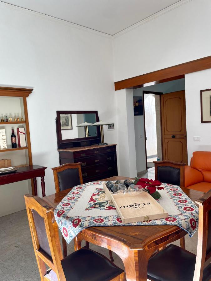 Calici Di Marsala - Via Roma 73 Apartment Bagian luar foto